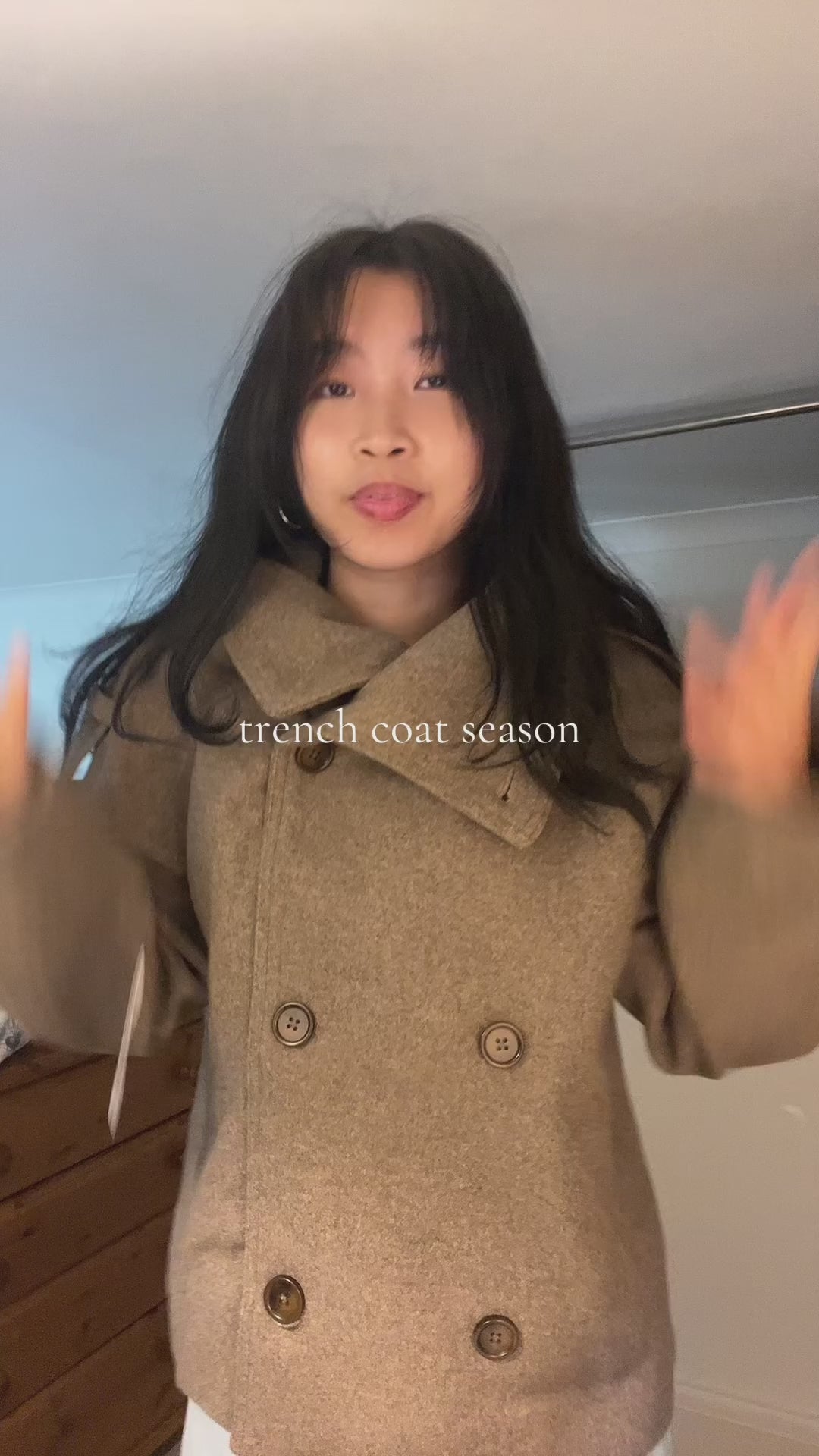 Cropped Trench Coat video