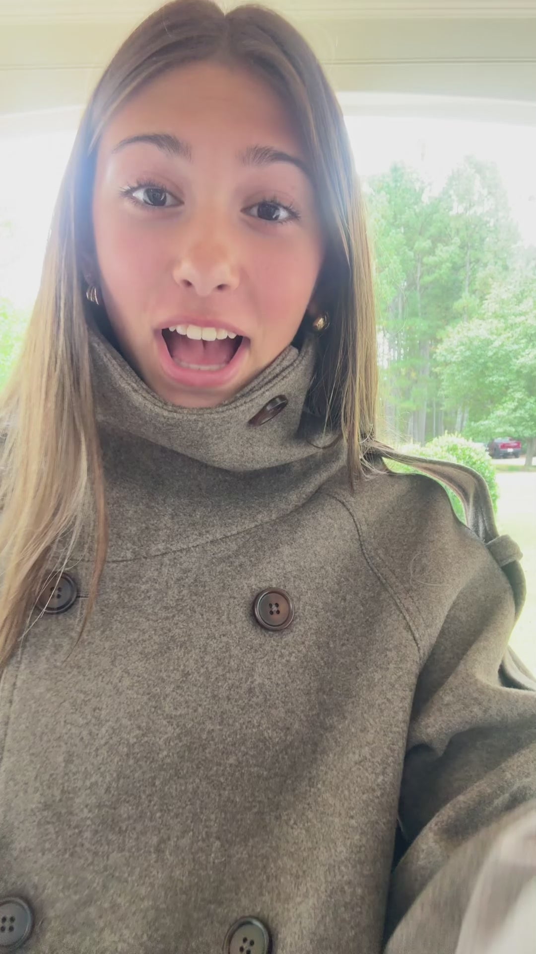 Cropped Trench Coat video